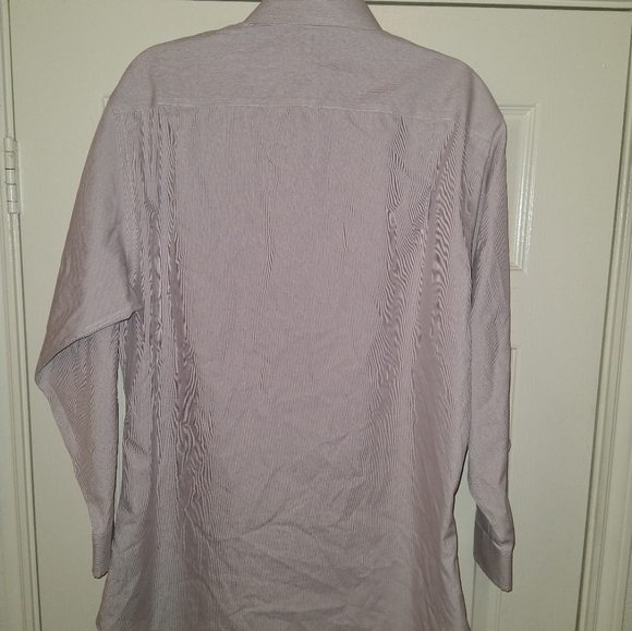 Jos A Bank Traveler's Collection Tailored Fit Button Up Shirt Men's 18-32. - Picture 4 of 5